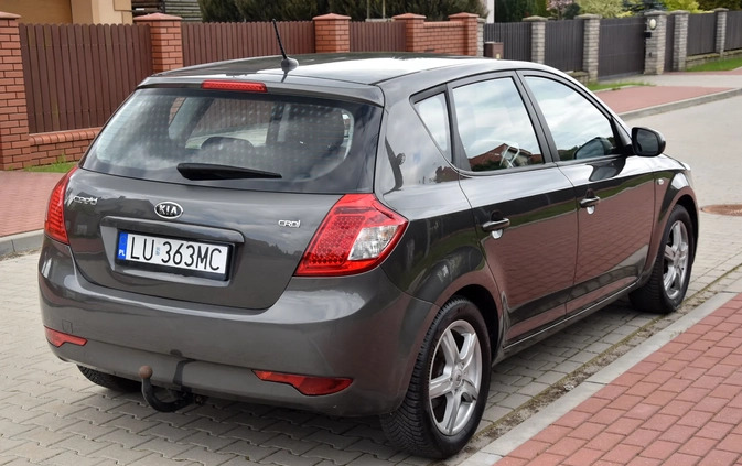 Kia Ceed cena 17900 przebieg: 220000, rok produkcji 2010 z Płock małe 596